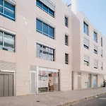 Pescaia - 2 Bedrooms And 2 Balconies In Alvalade