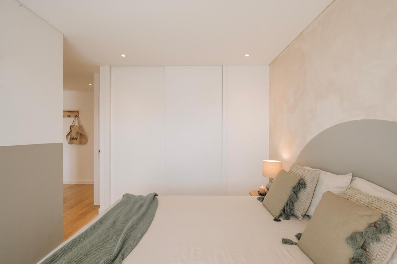 Pescaia - 2 Bedrooms And 2 Balconies In Alvalade * Lisboa